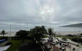 Apartamentos com vista mar na Praia Dos Ingleses